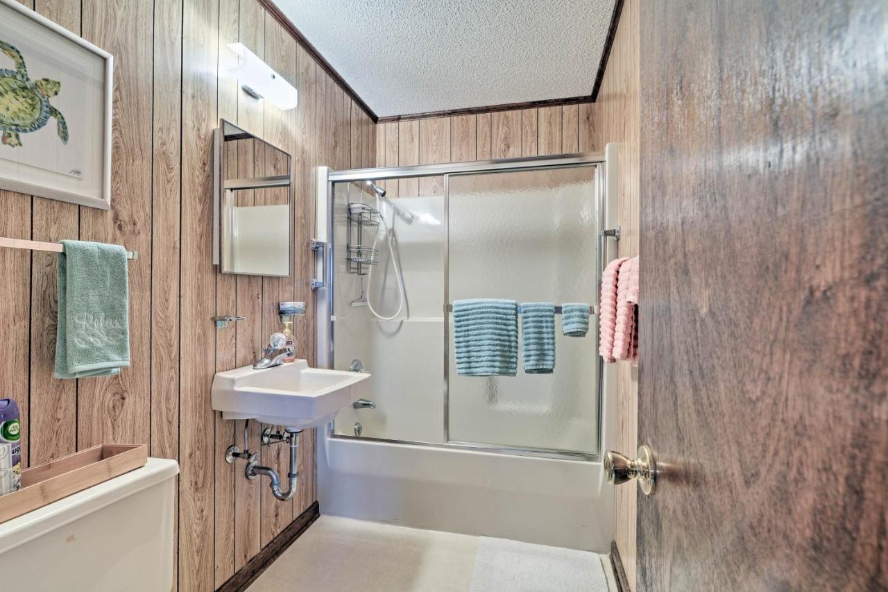 Pet-Friendly Second Row House Steps To Beach! Holden Beach Exterior foto